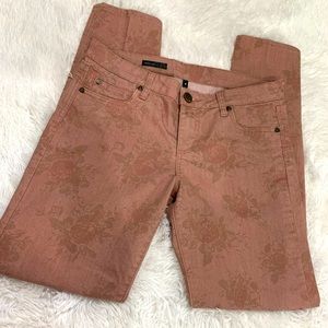 Kut from the Kloth Jeans - fit like a 6 in comparison to other Kut styles